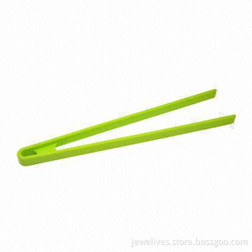Green and flexible food tongs for picnic suppliers